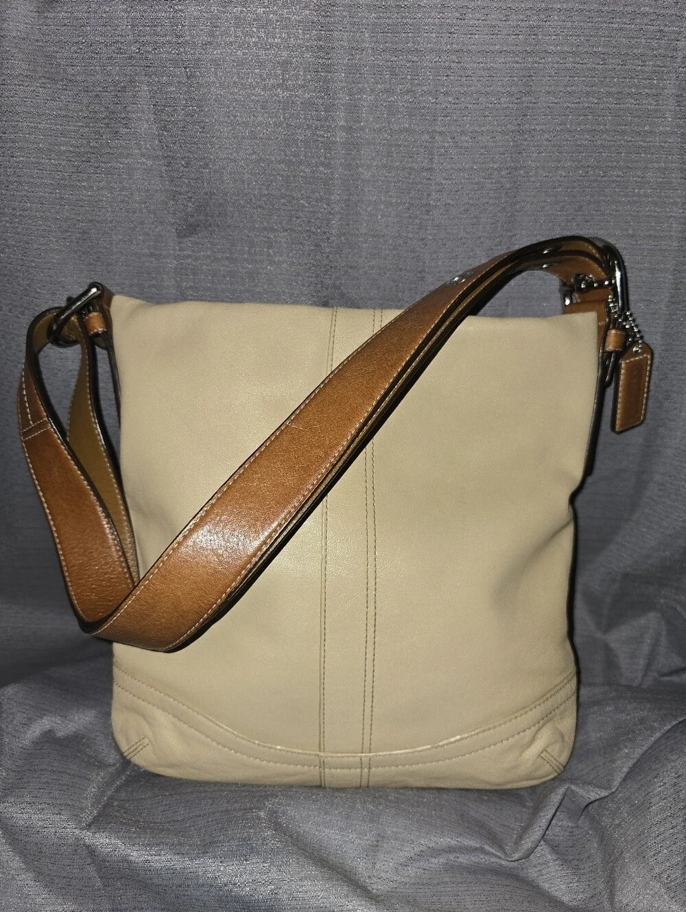 COACH F10938 Soho Slim Duffle Beige Leather Crossbody Shoulder Bag Brown Strap**